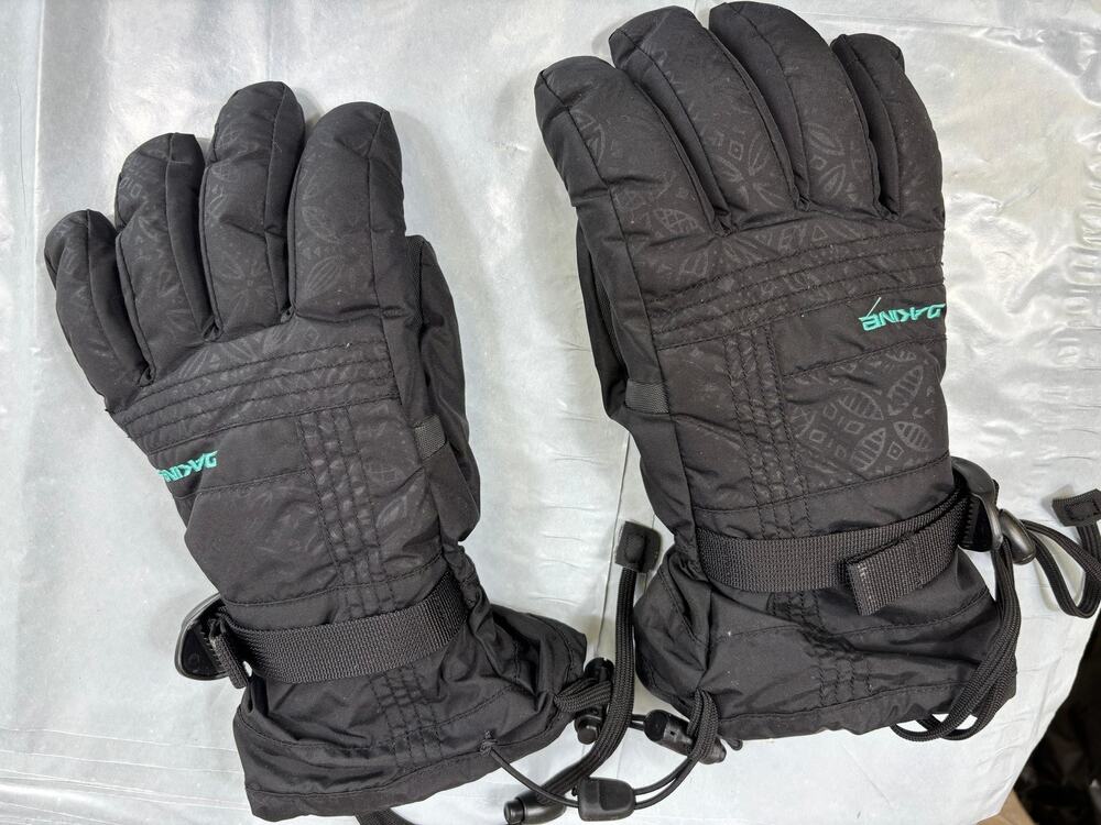 Dakine Capri Gloves Womens Medium M/7 Black Insulated Ski Snowboard Snow Winter